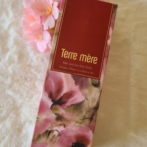 Terre Mere Toner